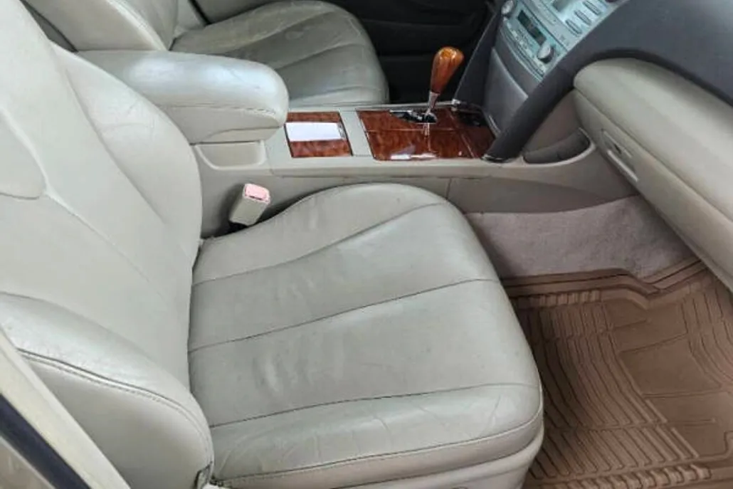2009 Toyota Camry XLE V6 photo 1