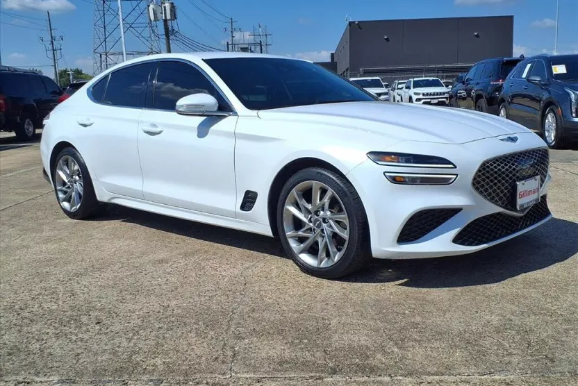 2022 Genesis G70 2.0T photo 1