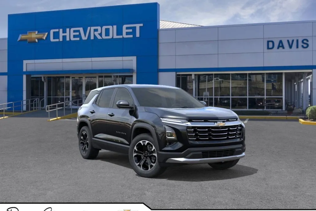 2026 Chevrolet Equinox LT photo 1