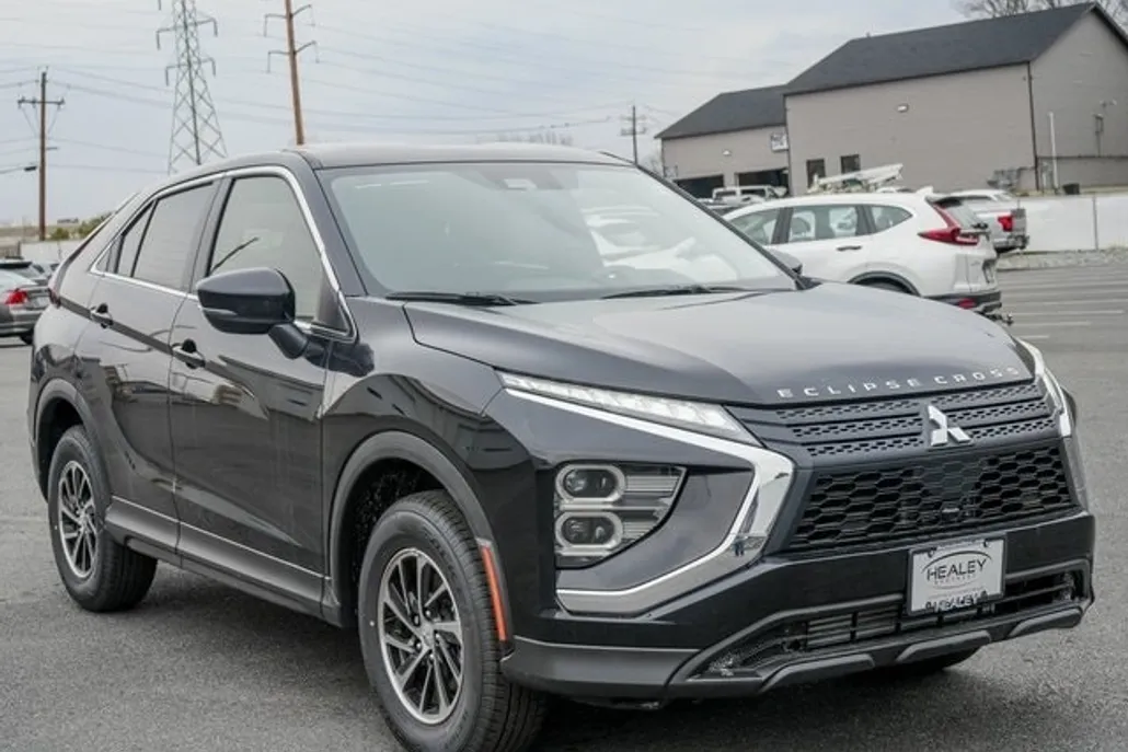 2025 Mitsubishi Eclipse Cross ES photo 1