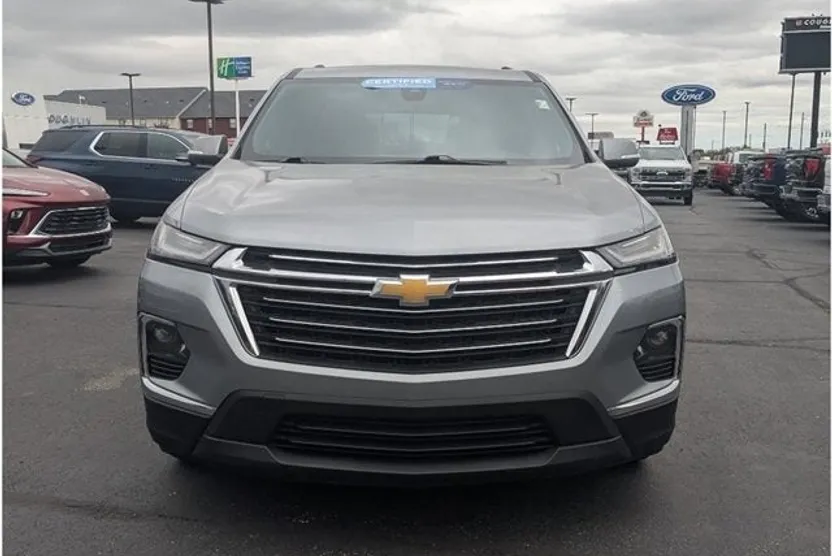 2023 Chevrolet Traverse Cloth photo 1