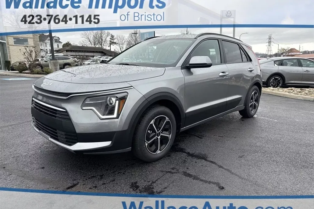 2025 Kia Niro LX photo 1