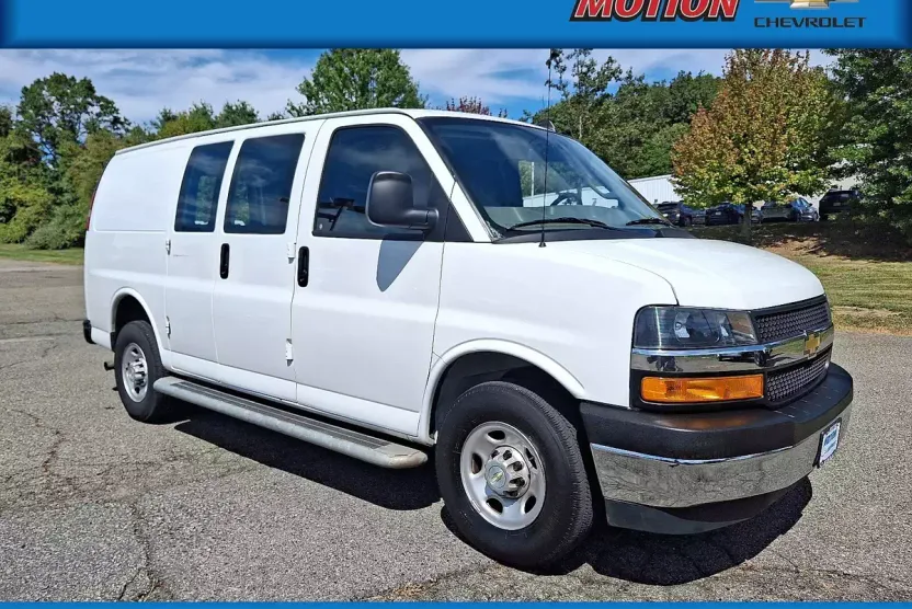 2023 Chevrolet Express Cargo Van 2500 photo 1
