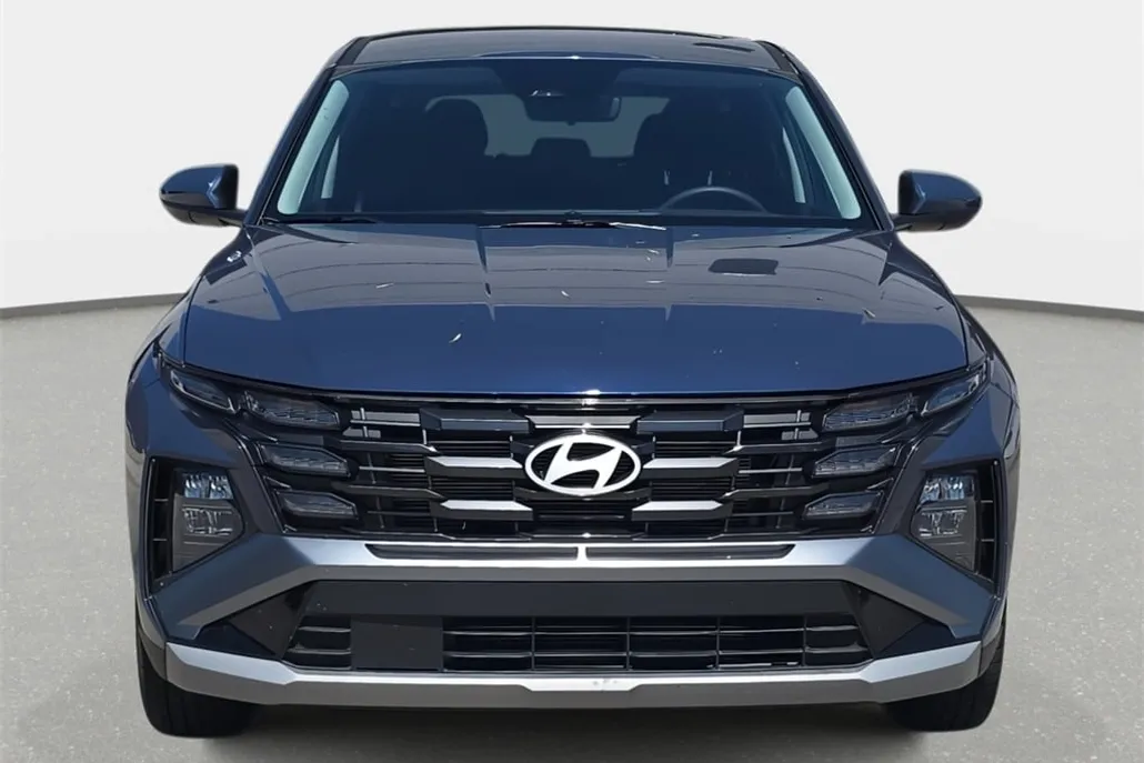 2025 Hyundai Tucson SE photo 1