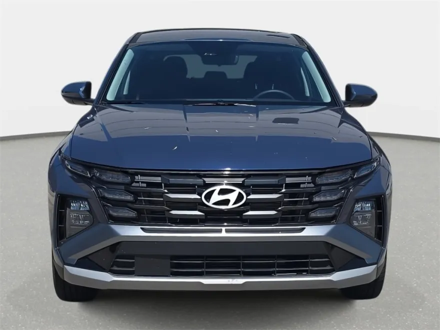 2025 Hyundai Tucson SE photo 1