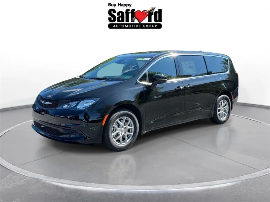 2026 Chrysler Voyager LX photo 1