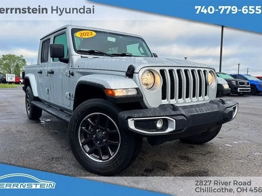 2023 Jeep Gladiator Overland photo 1