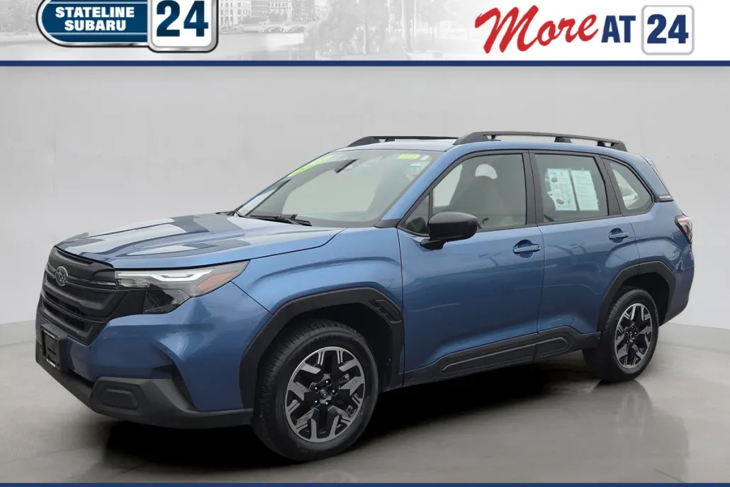 2025 Subaru Forester Base photo 1