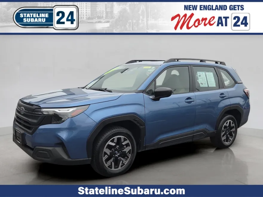 2025 Subaru Forester Base photo 1