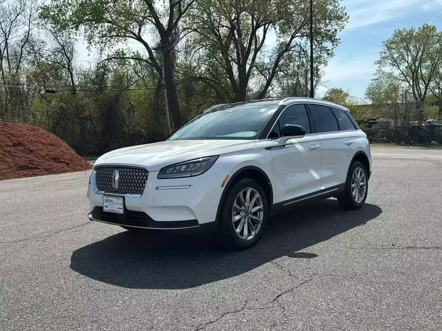 2022 Lincoln Corsair Standard photo 1