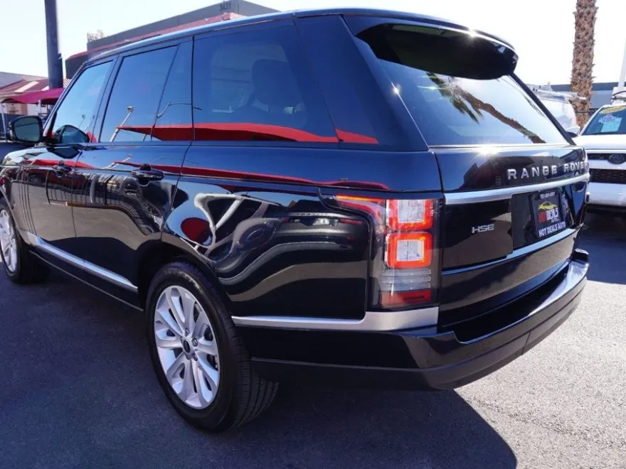2014 Land Rover Range Rover HSE photo 1