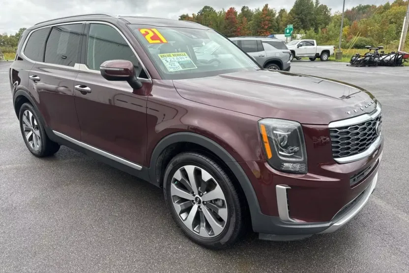 2021 Kia Telluride S photo 1