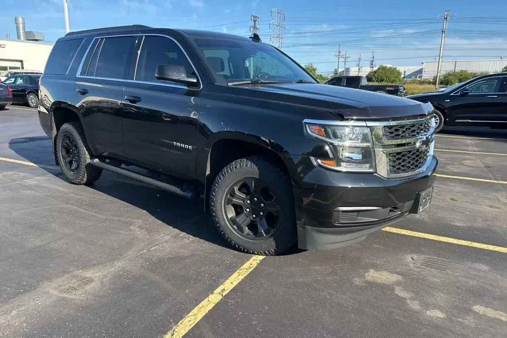 2019 Chevrolet Tahoe LS photo 1