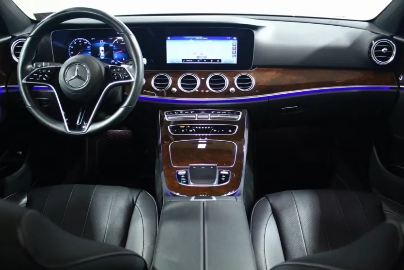 2022 Mercedes Benz E 350 photo 1