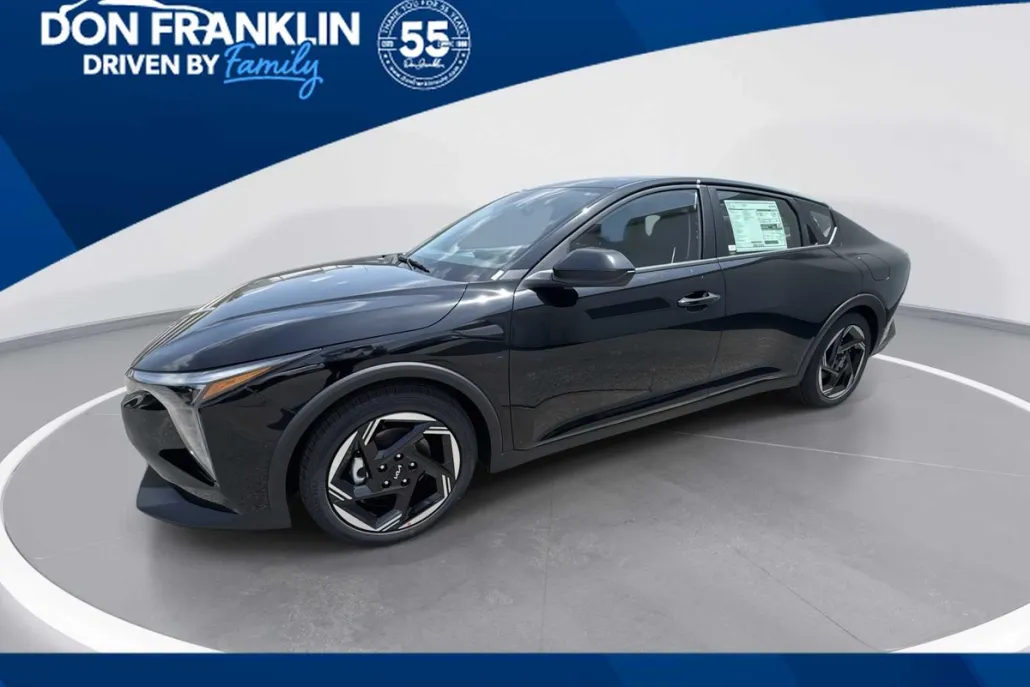 2025 Kia K4 EX photo 1