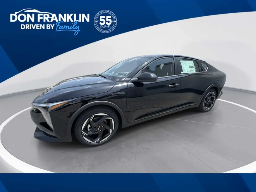 2025 Kia K4 EX photo 1