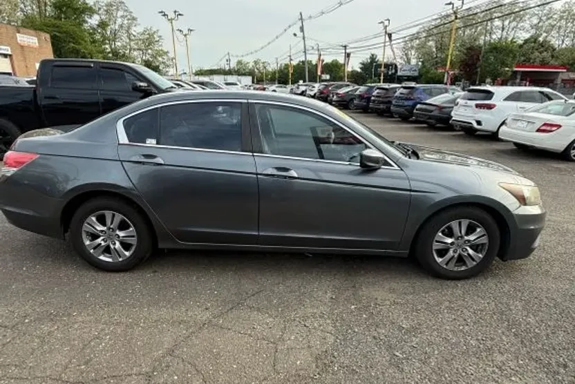 2012 Honda Accord SE photo 1