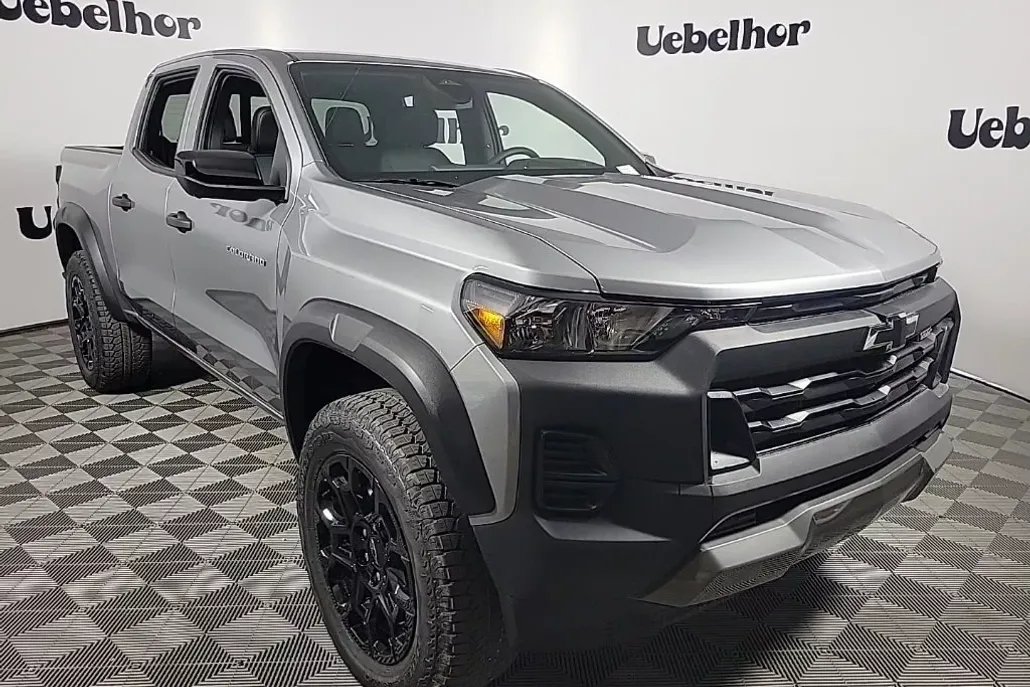 2026 Chevrolet Colorado Trail Boss photo 1