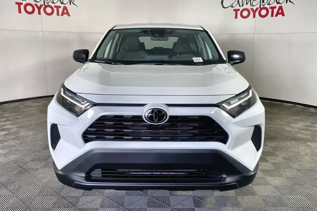 2025 Toyota RAV4 LE photo 1