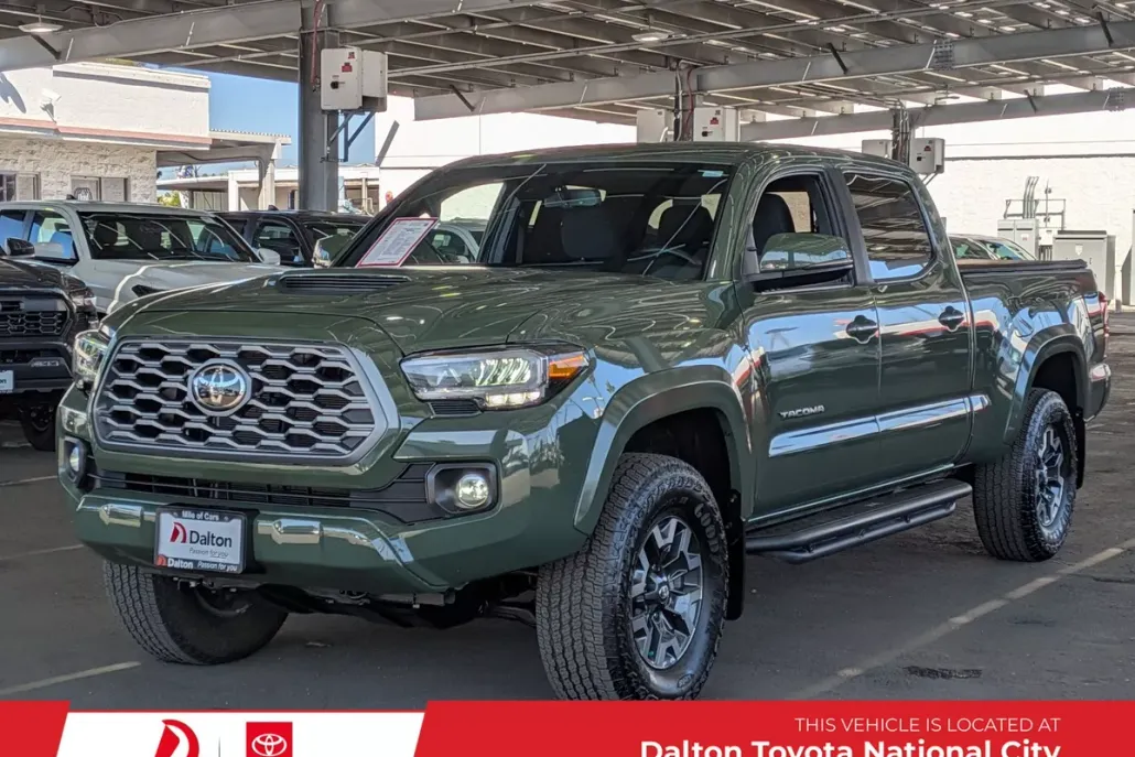 2022 Toyota Tacoma TRD Sport photo 1