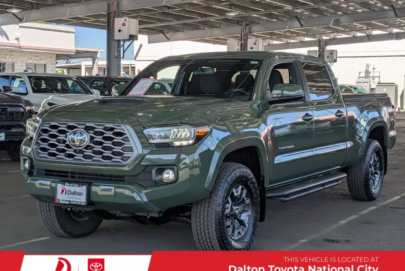 2022 Toyota Tacoma TRD Sport photo 1
