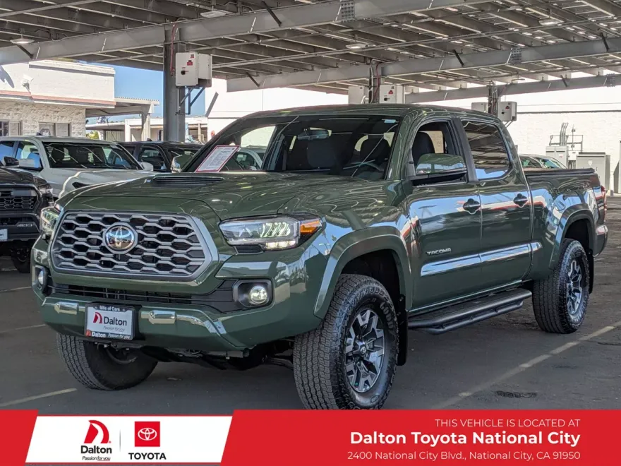 2022 Toyota Tacoma TRD Sport photo 1