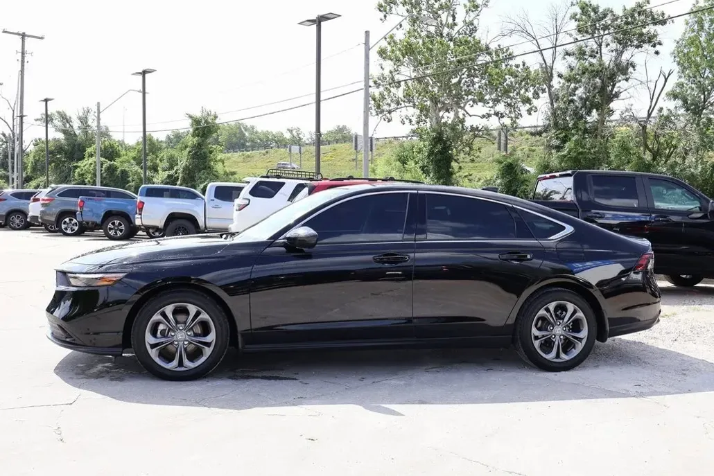 2024 Honda Accord EX photo 1