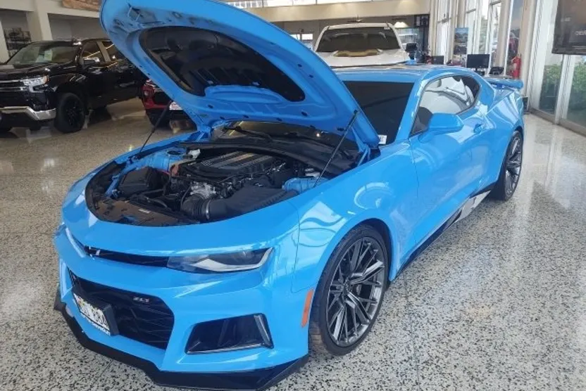 2023 Chevrolet Camaro ZL1 photo 1