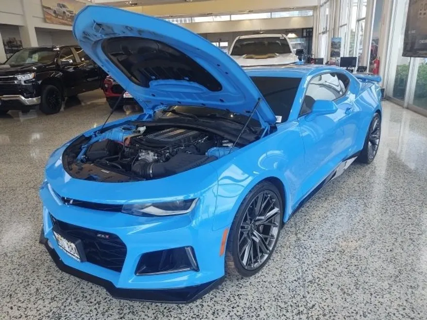 2023 Chevrolet Camaro ZL1 photo 1