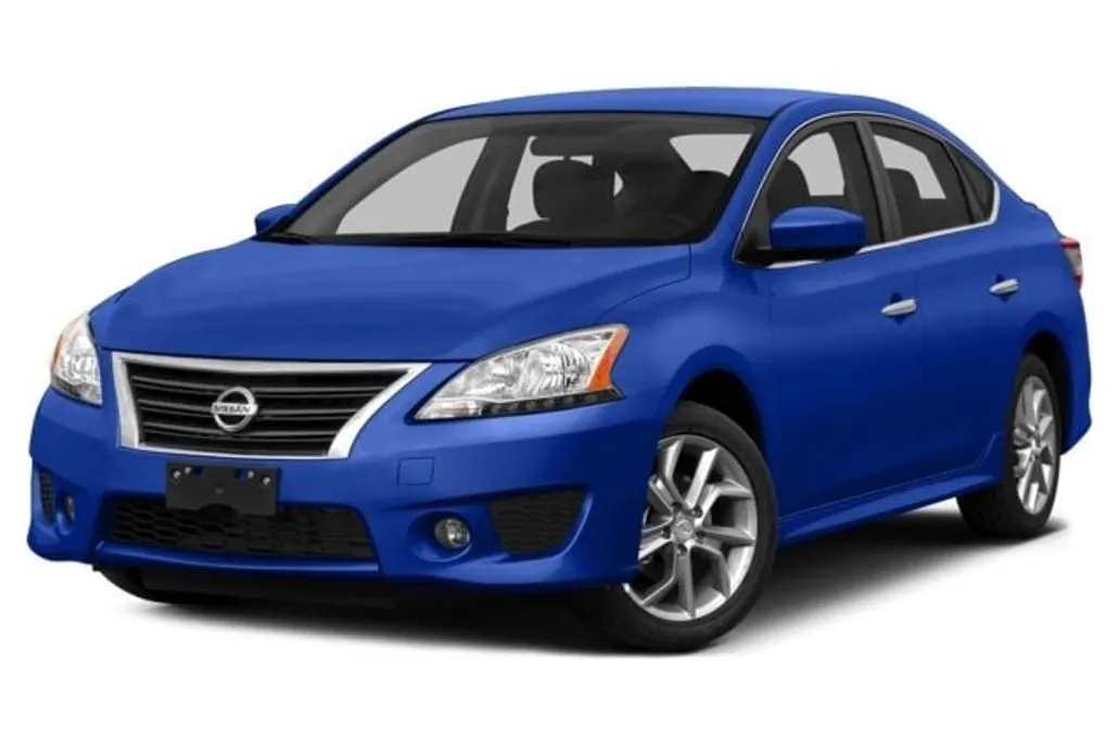 2015 Nissan Sentra SR photo 1