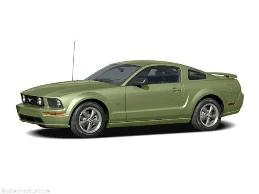 2005 Ford Mustang V6 Deluxe photo 1