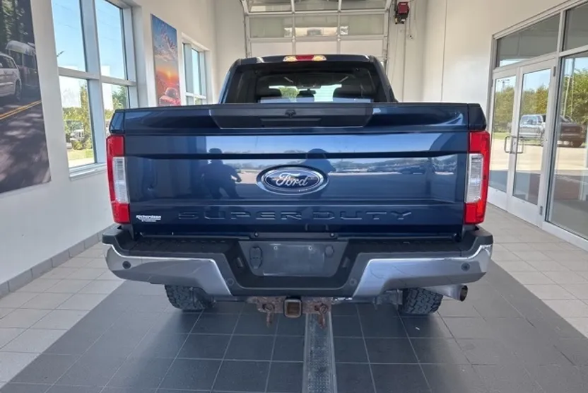 2018 Ford F-350 XLT photo 1