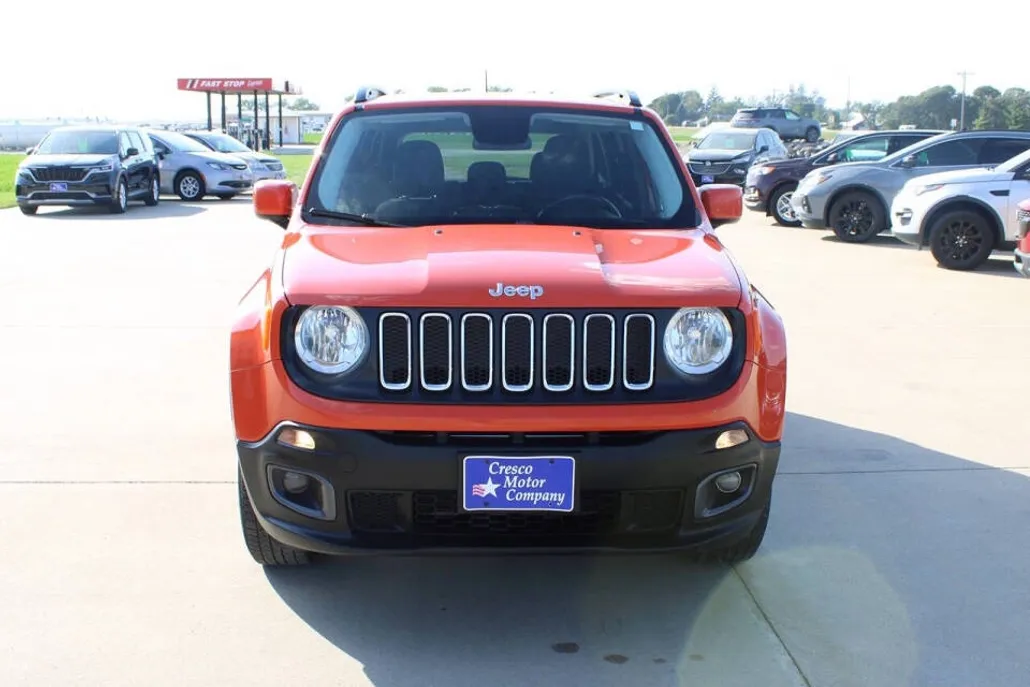 2015 Jeep Renegade Latitude photo 1