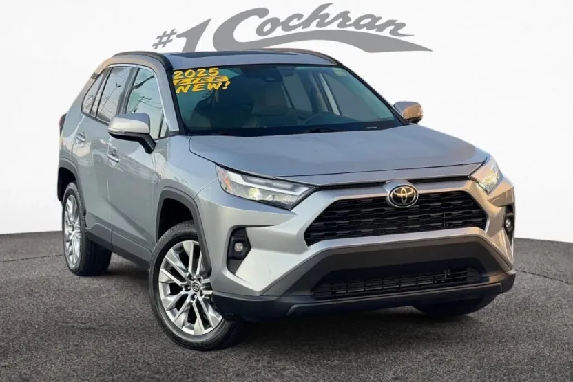 2025 Toyota RAV4 XLE Premium photo 1