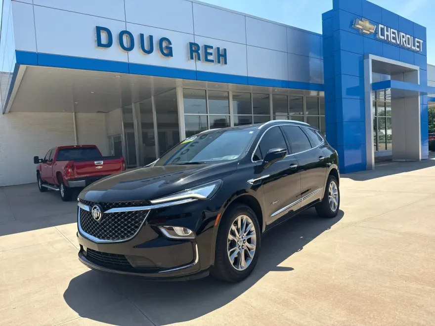 2023 Buick Enclave Avenir photo 1