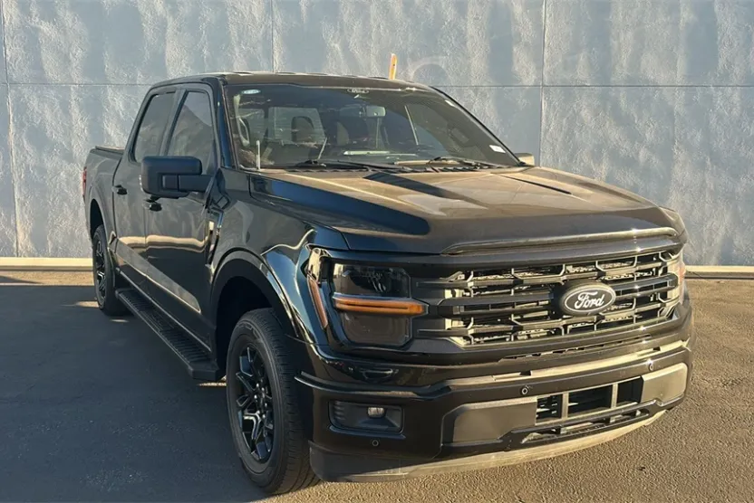 2024 Ford F-150 XLT photo 1