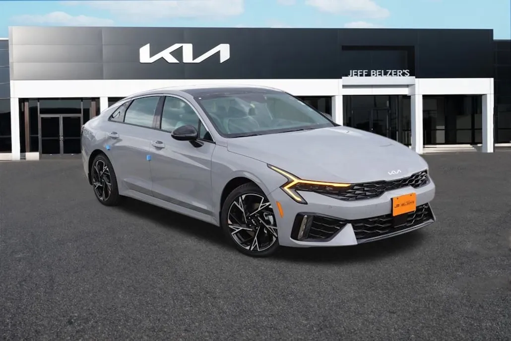 2025 Kia K5 GT-Line photo 1