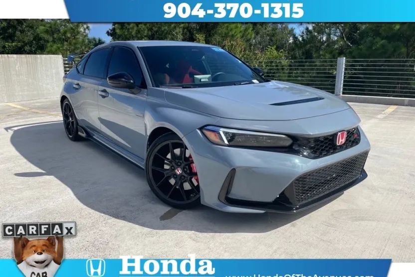 2025 Honda Civic Type R photo 1