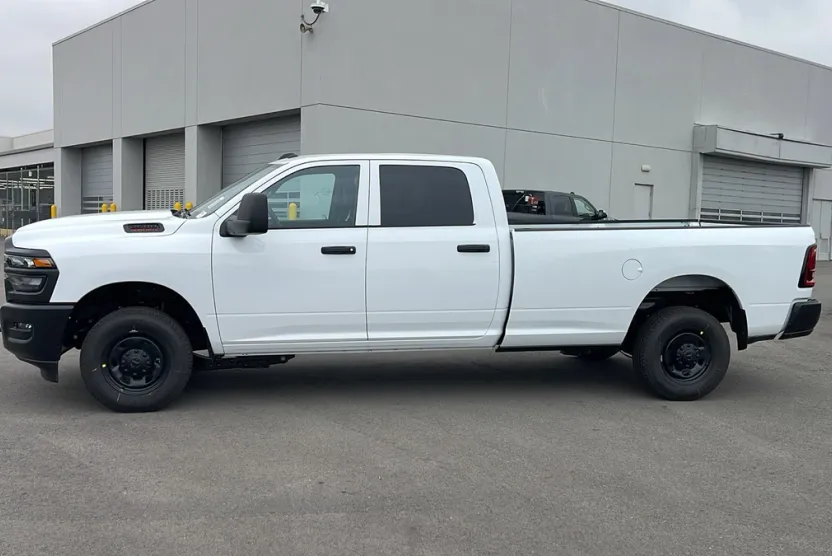 2025 Ram 2500 Tradesman photo 1