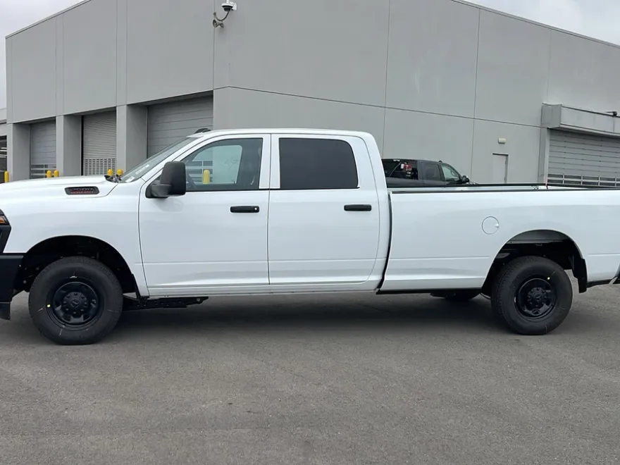 2025 Ram 2500 Tradesman photo 1