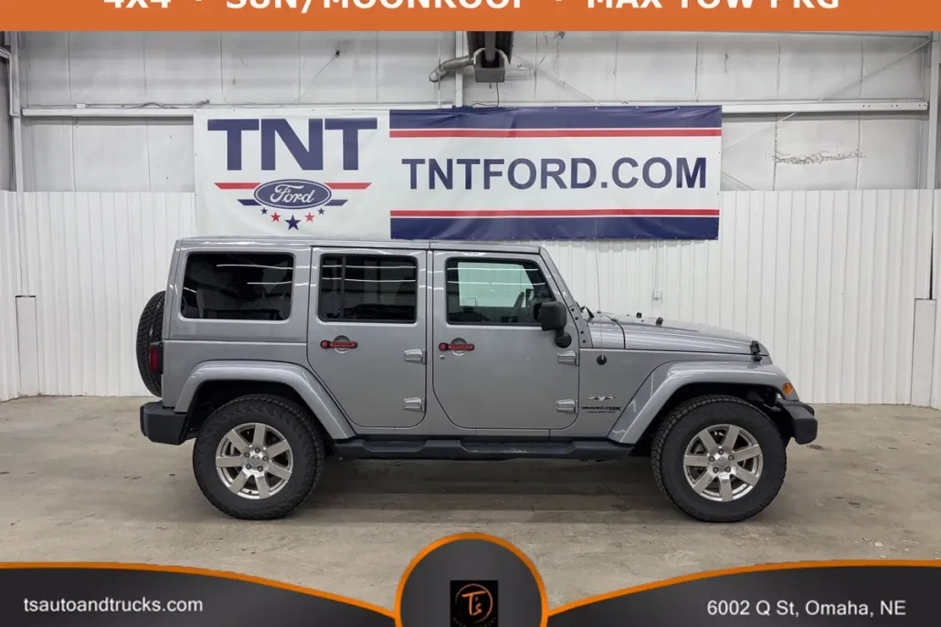 2018 Jeep Wrangler Unlimited Sahara photo 1