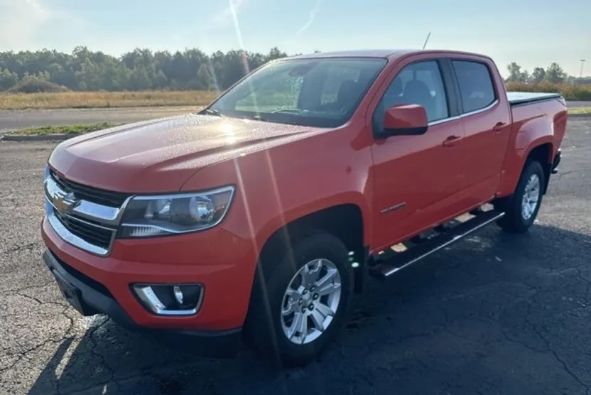 2019 Chevrolet Colorado LT photo 1