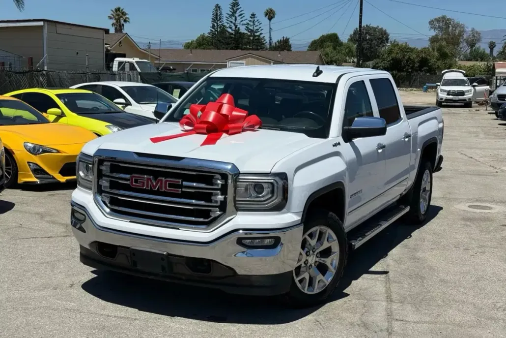 2017 Gmc Sierra 1500 SLT photo 1
