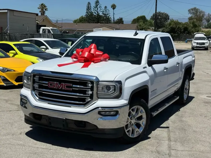 2017 Gmc Sierra 1500 SLT photo 1