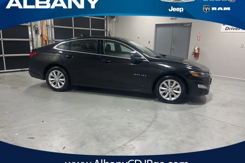 2024 Chevrolet Malibu 1LT photo 1