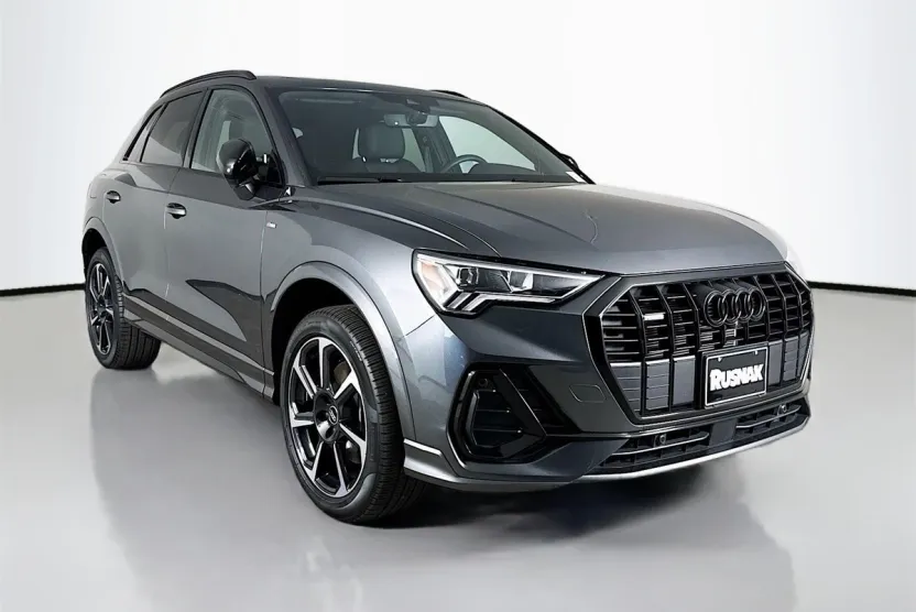 2025 Audi Q3 S line Premium Plus photo 1
