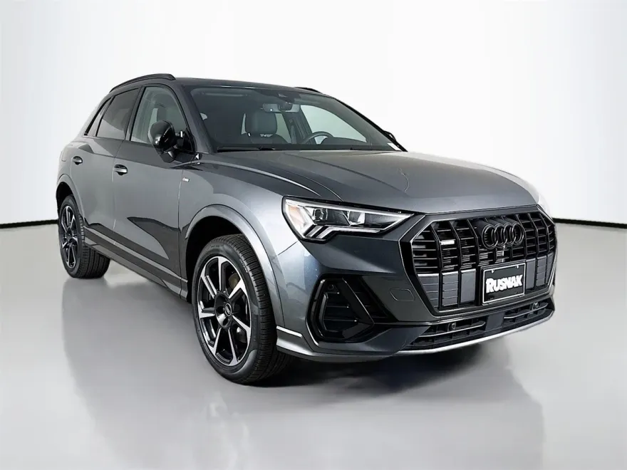 2025 Audi Q3 S line Premium Plus photo 1