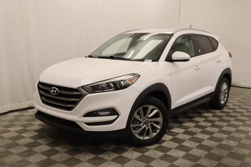 2016 Hyundai Tucson SE photo 1