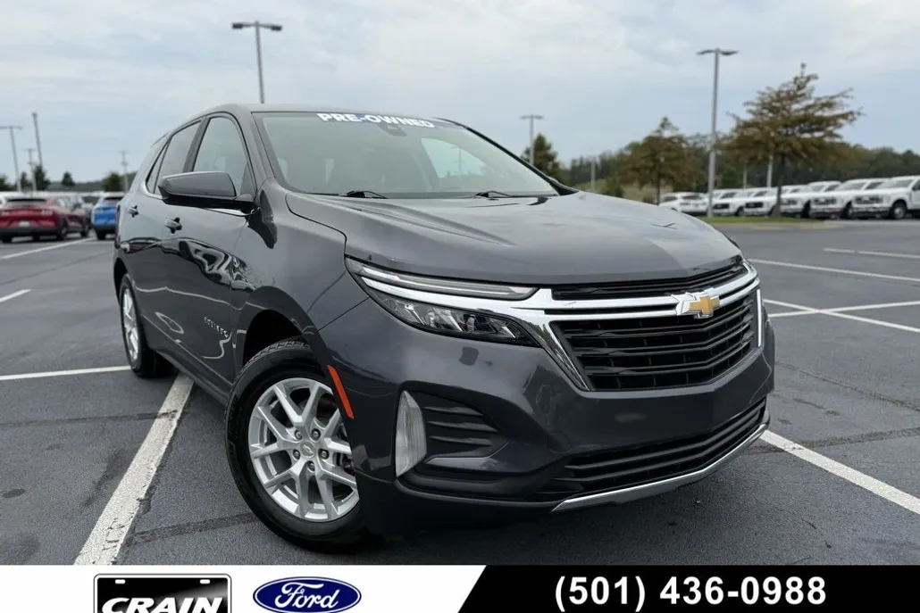 2023 Chevrolet Equinox LT photo 1