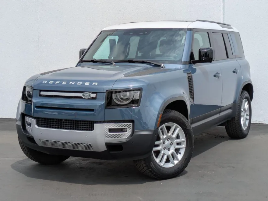 2025 Land Rover Range Rover Velar 110 S photo 1